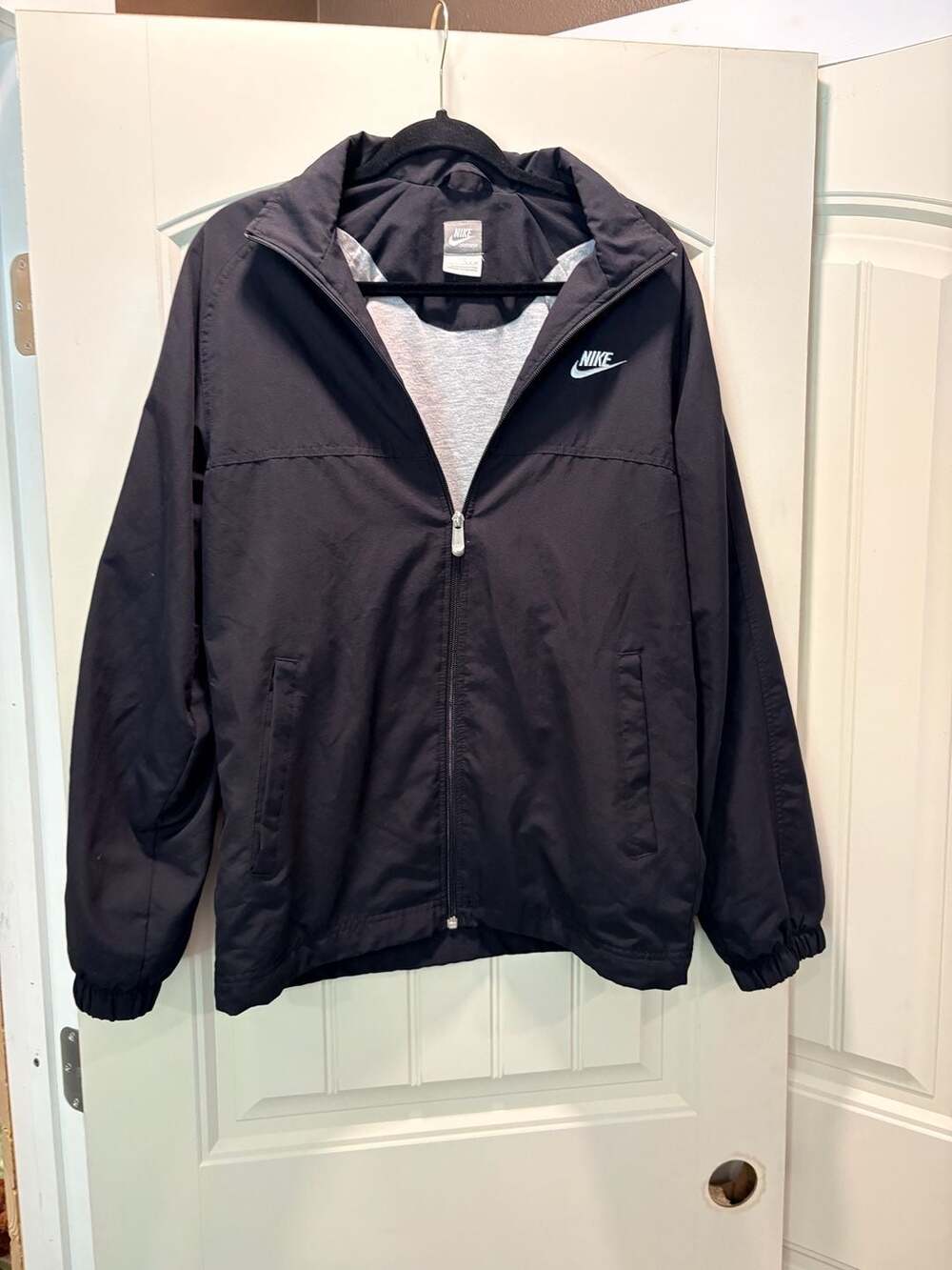 Sportswear Club Men's Roscoe Full-Zip Jacket. Nike.Com,